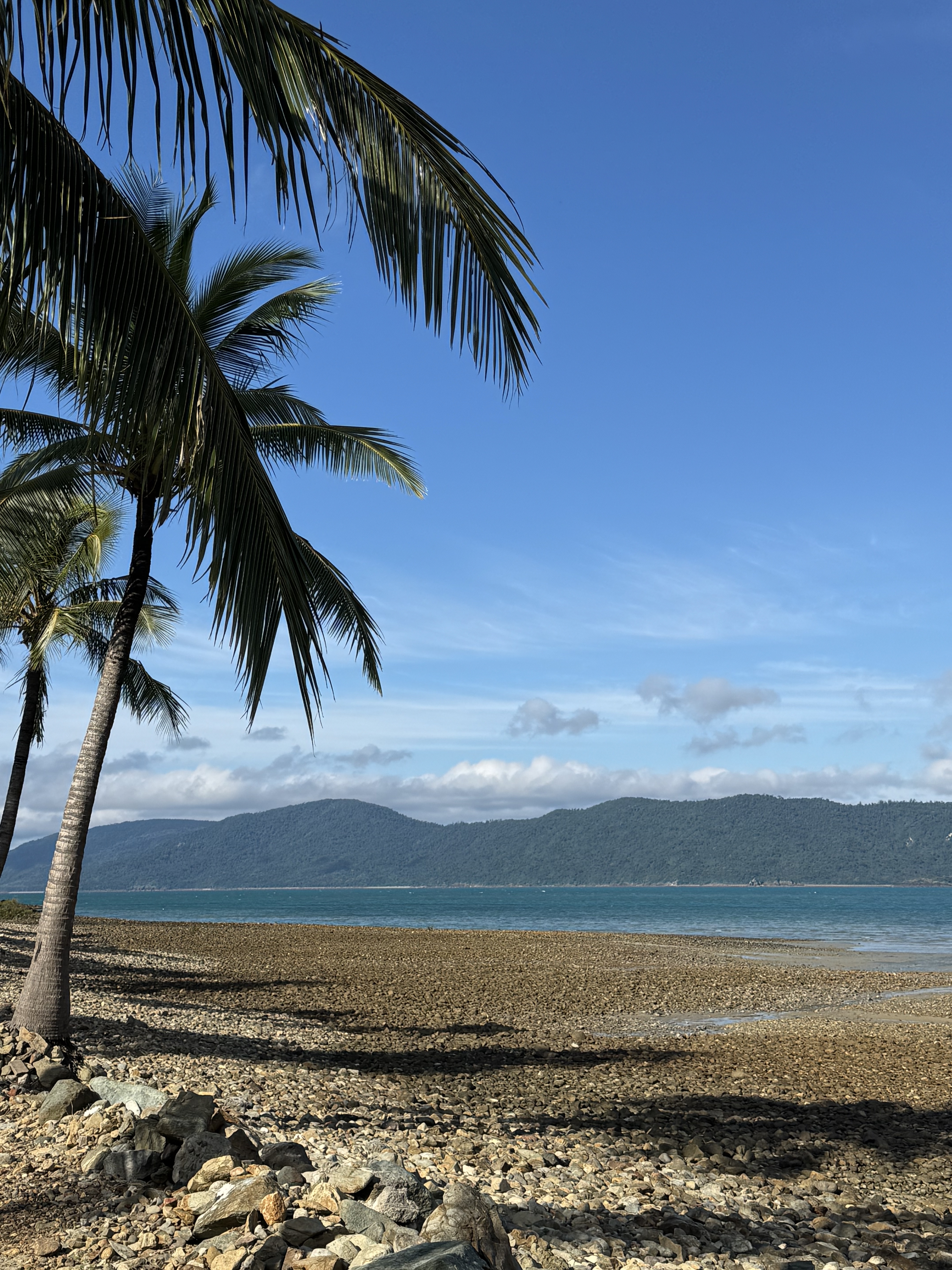 ʷ˹Ѳ - Elysian RetreatʥȺOceanfront villa w/ rainshower