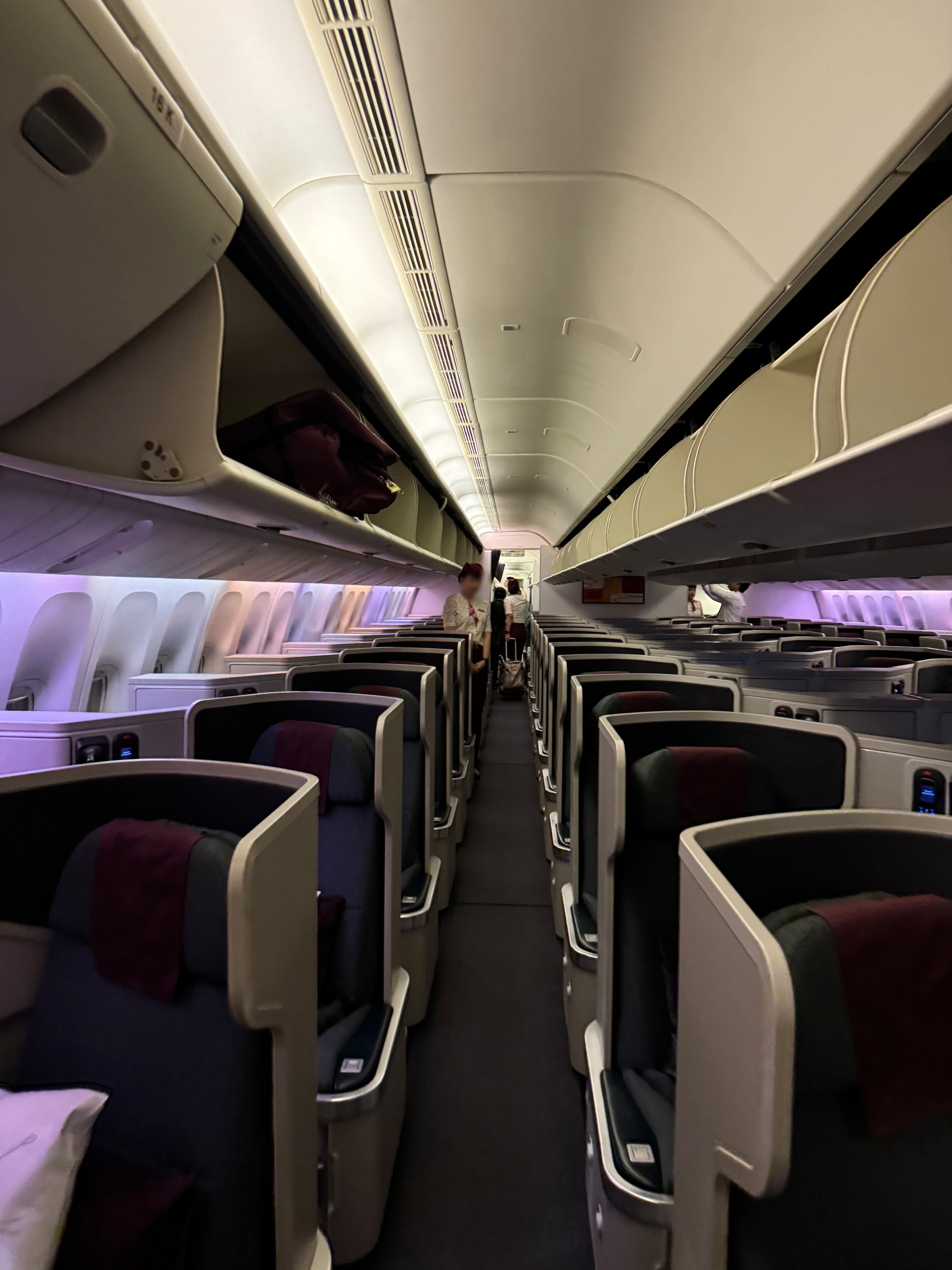 Qatar AirwaysQR815 HKG-DOH B77W Business