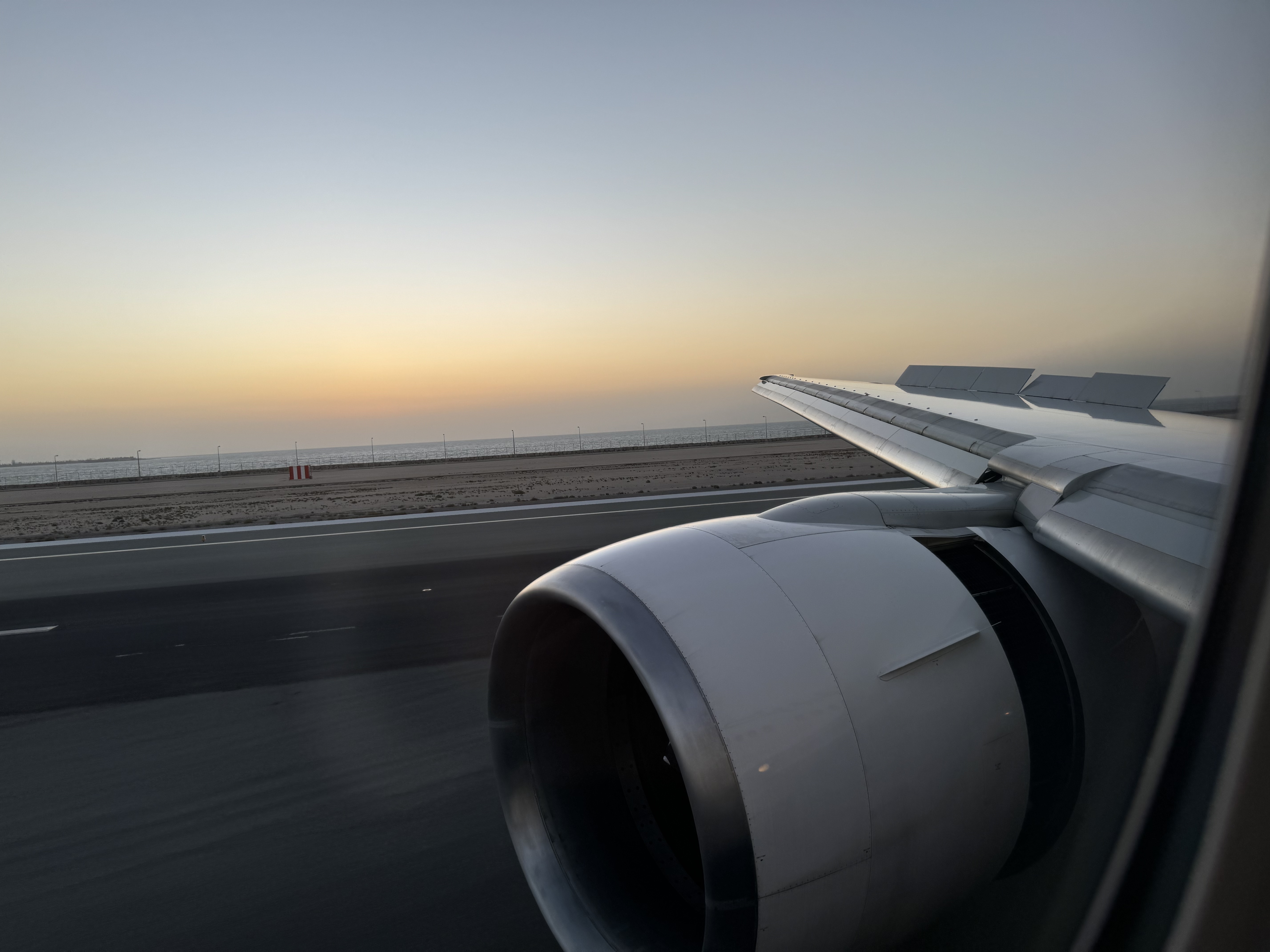 Qatar AirwaysQR815 HKG-DOH B77W Business