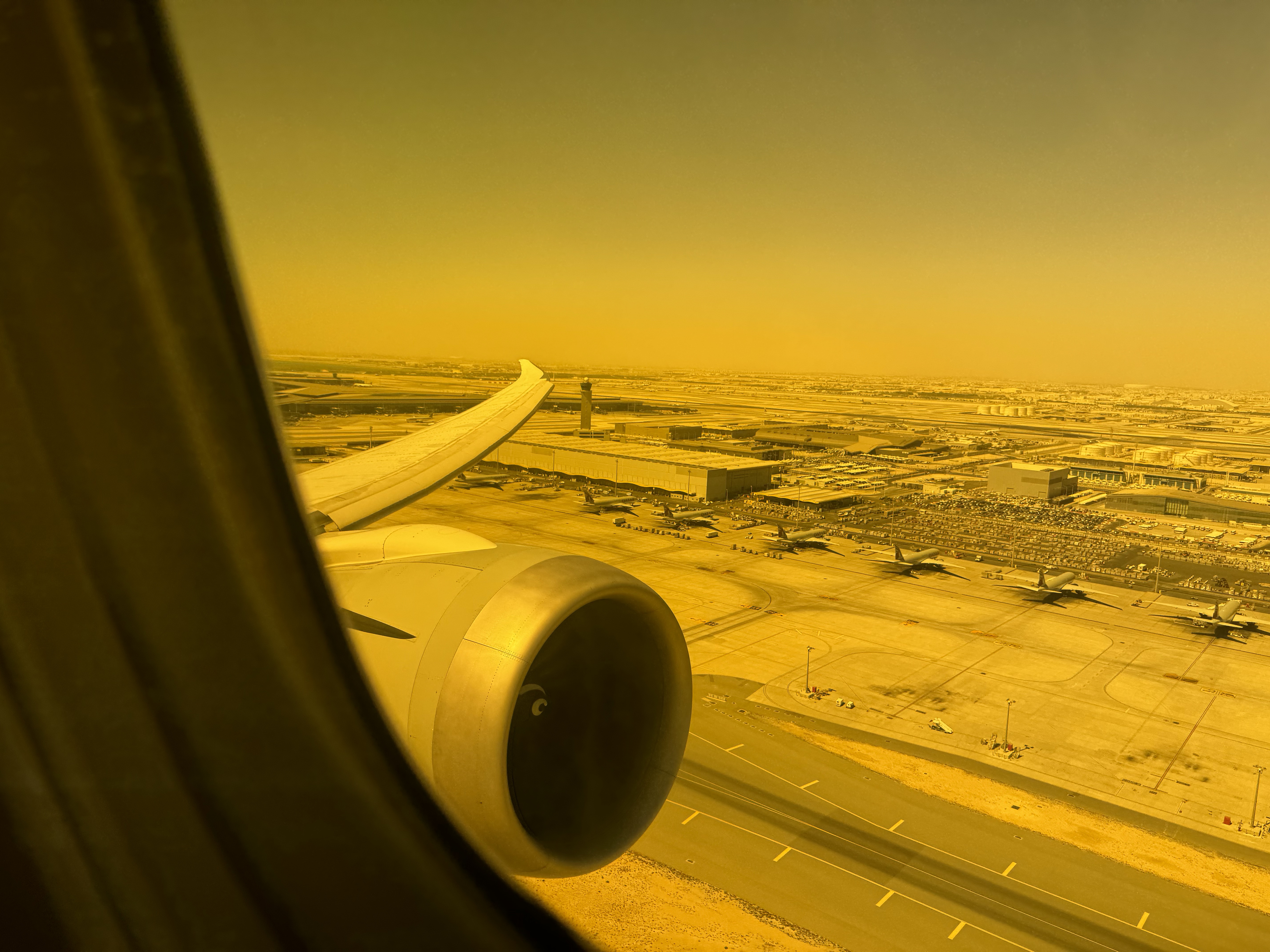 Qatar AirwaysQR259 DOH-WAW B788 Business