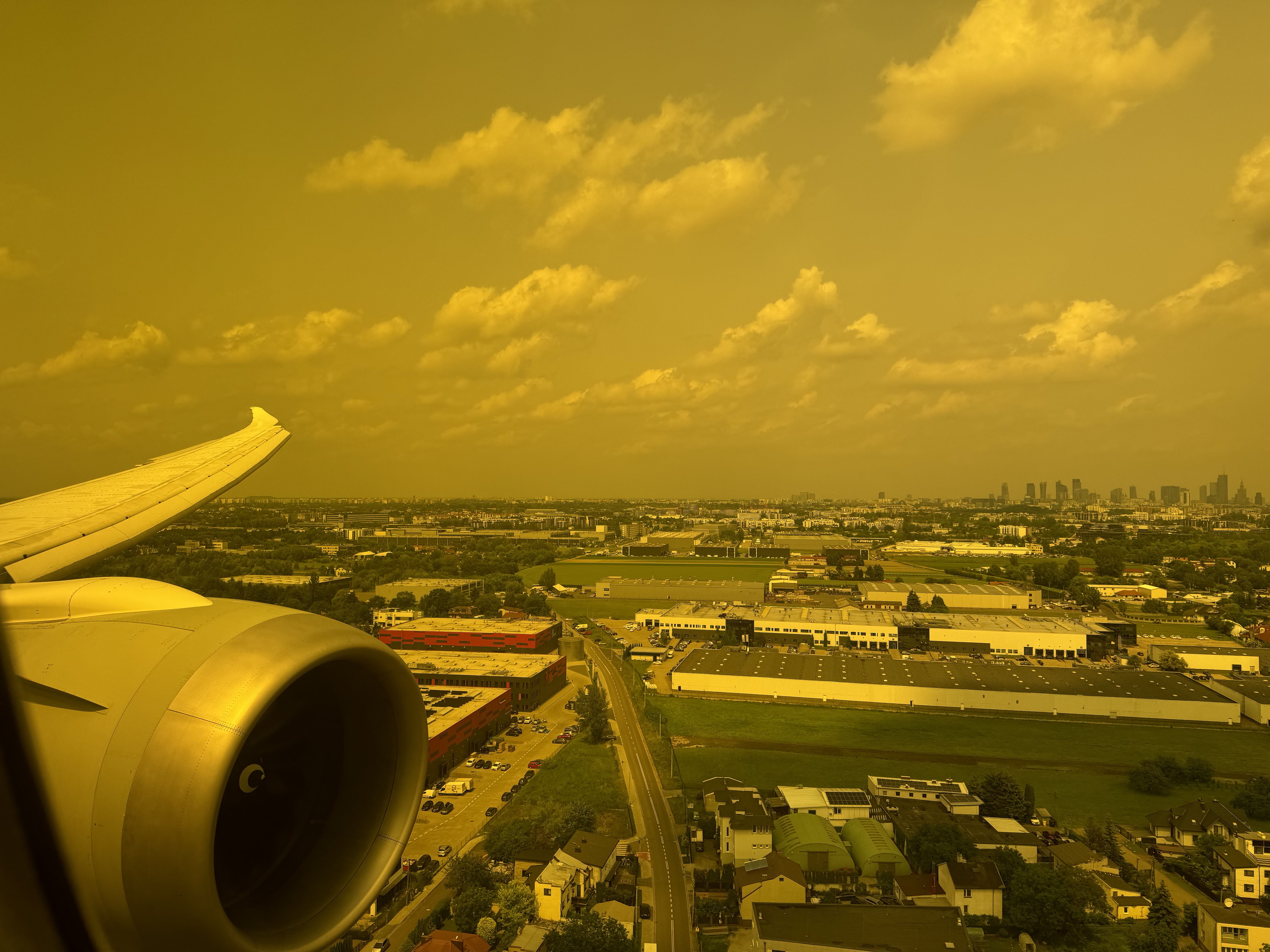 Qatar AirwaysQR259 DOH-WAW B788 Business