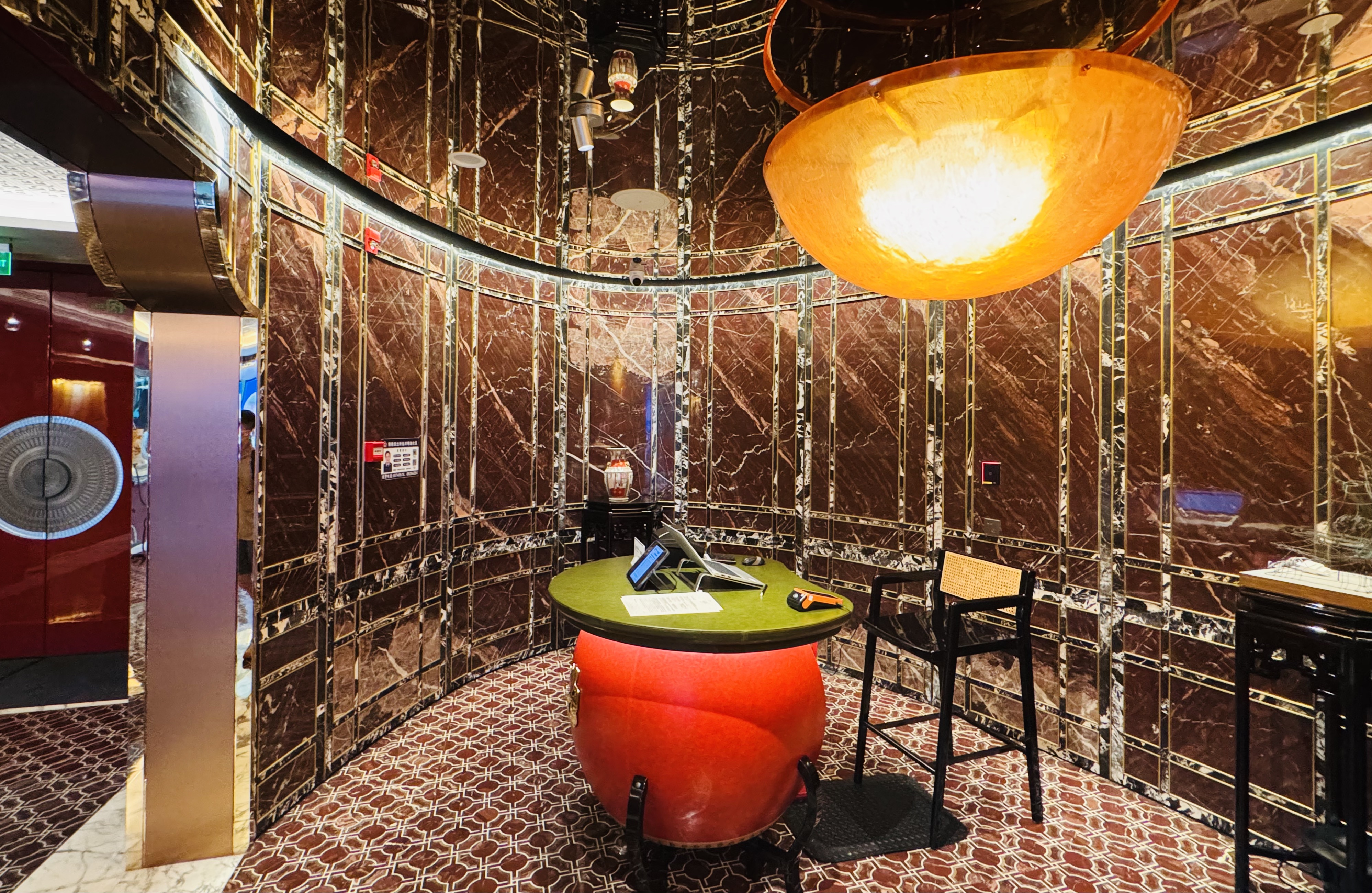 ɳ•ҹ|ݺɳӢϸƵ(Hotel Indigo Guangzhou Haixinsha)8¥
