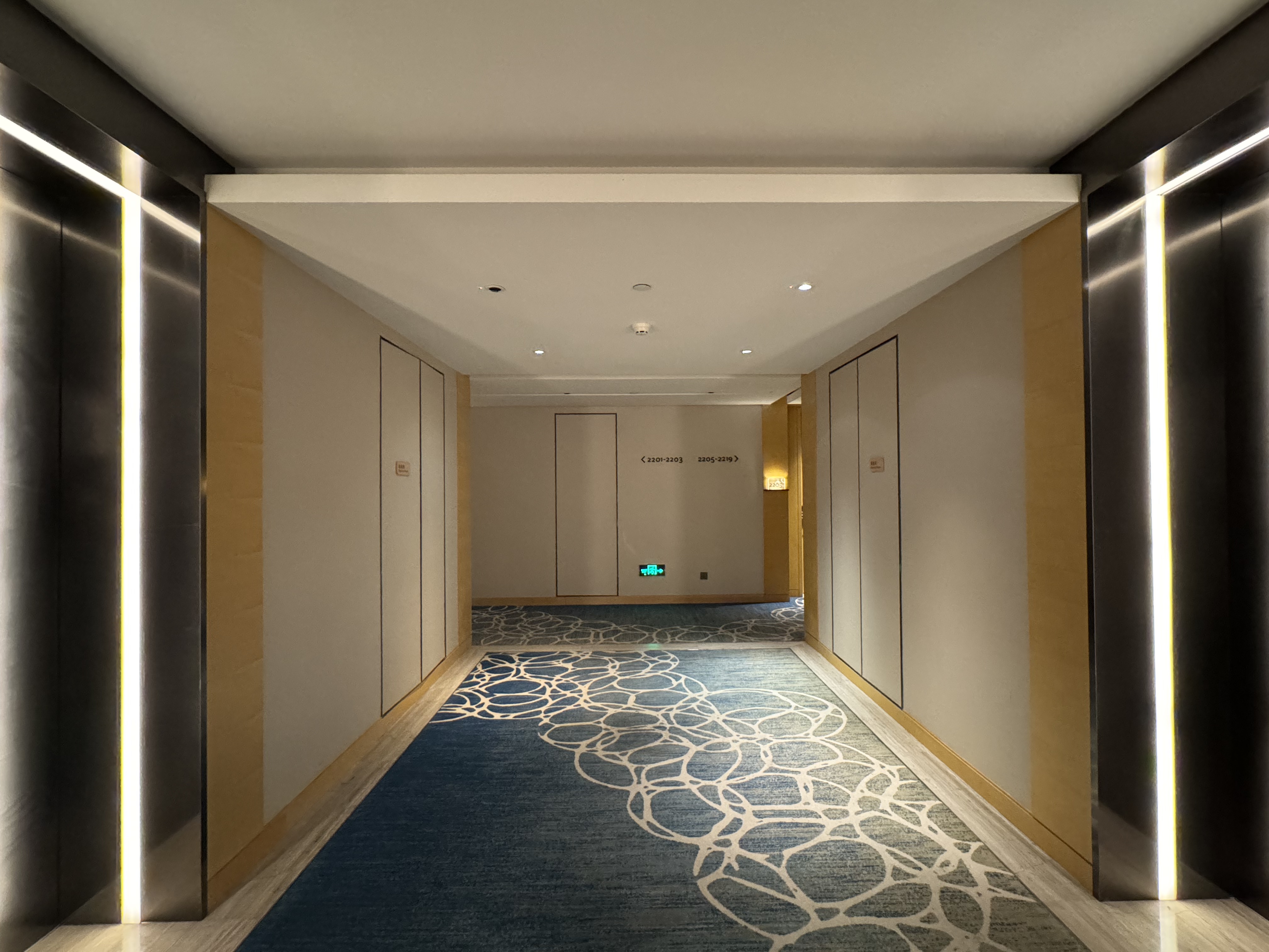 ȫͼס❤️̫վƵ🏨holiday inn  4 Ѫ8k֣ĵ🥳