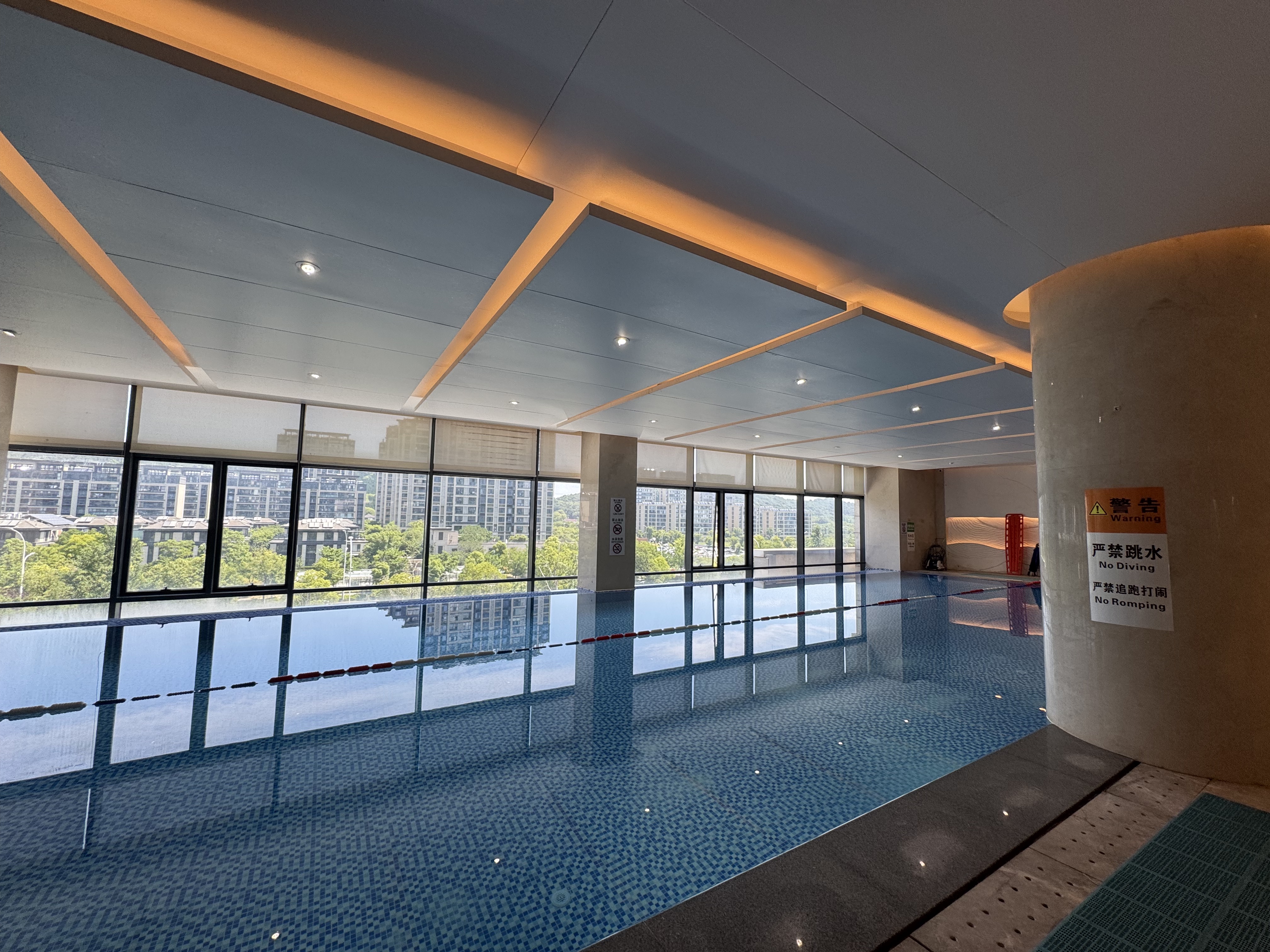 ȫͼס❤️̫վƵ🏨holiday inn  4 Ѫ8k֣ĵ🥳