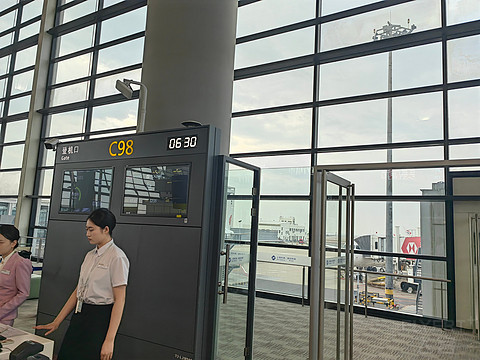 『浦东出港 | 再乘“刮玻璃航”』上海浦东-营口兰旗HO1051飞行报告