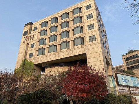 西湖畔，湖滨缘----杭州君悦酒店西湖套房，豪华湖景套及湖滨28分享