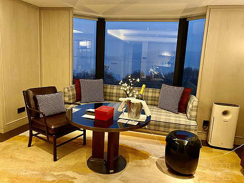 西湖畔，湖滨缘----杭州君悦酒店西湖套房，豪华湖景套及湖滨28分享