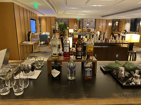 西湖畔，湖滨缘----杭州君悦酒店西湖套房，豪华湖景套及湖滨28分享