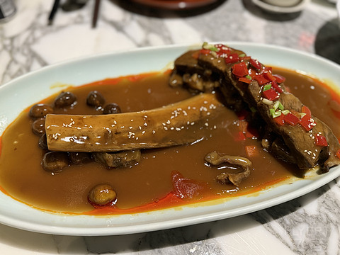 西湖畔，湖滨缘----杭州君悦酒店西湖套房，豪华湖景套及湖滨28分享