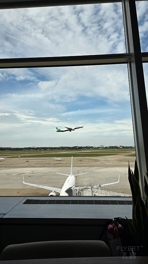 打卡第五航权 | QR970 胡志明–金边 卡塔尔航空经济舱体验报告