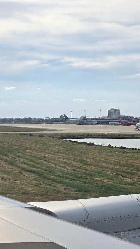 打卡第五航权 | QR970 胡志明–金边 卡塔尔航空经济舱体验报告