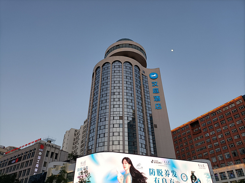 1506143m1hW7tgSuJlnup1.jpg