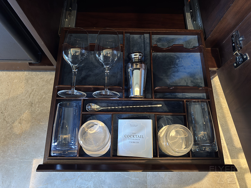 160338XOONNLBOZTYTHAWO.png 160338XOONNLBOZTYTHAWO.png
