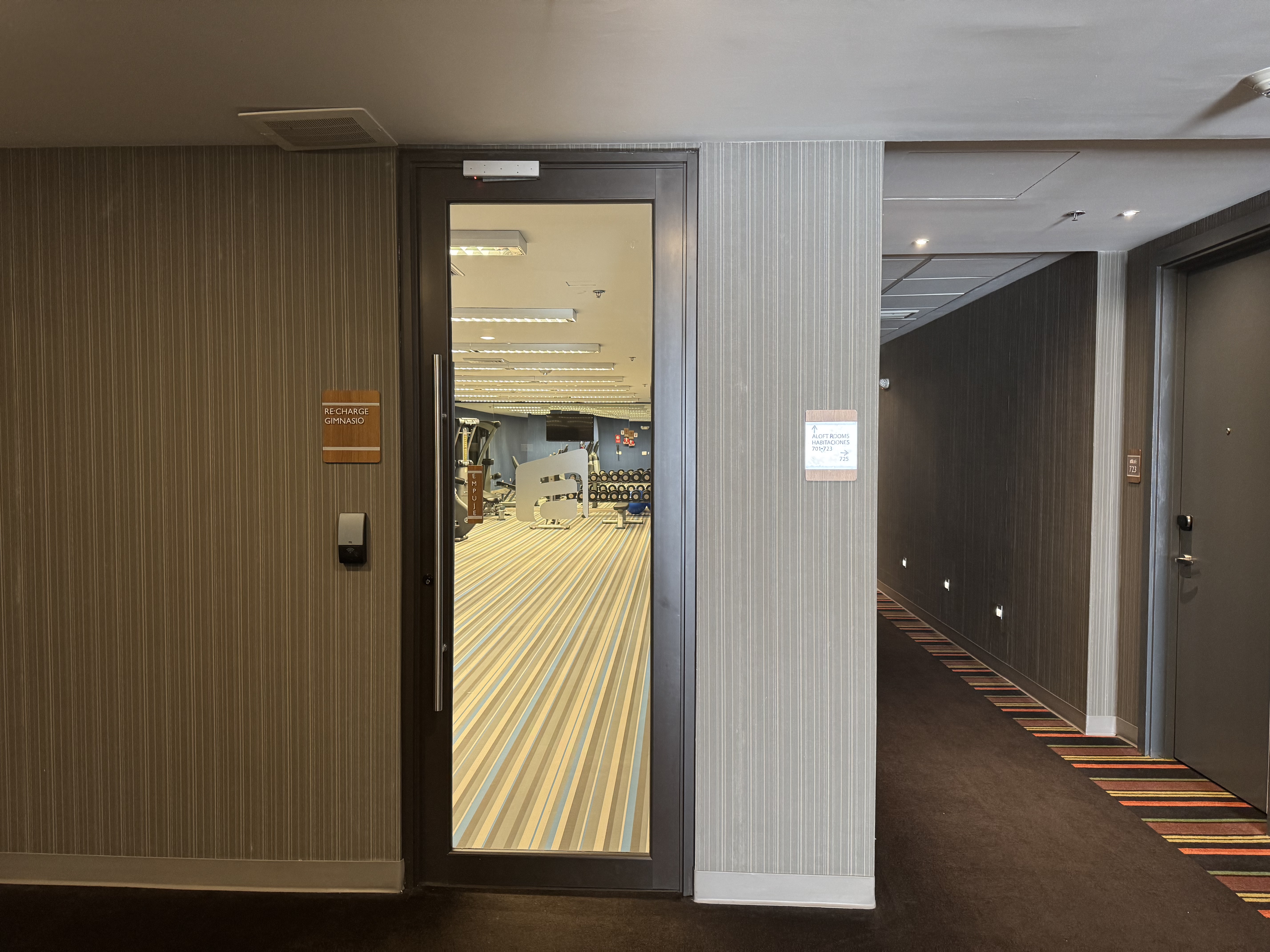 Aloft Panama City ԶԤڵĻַס