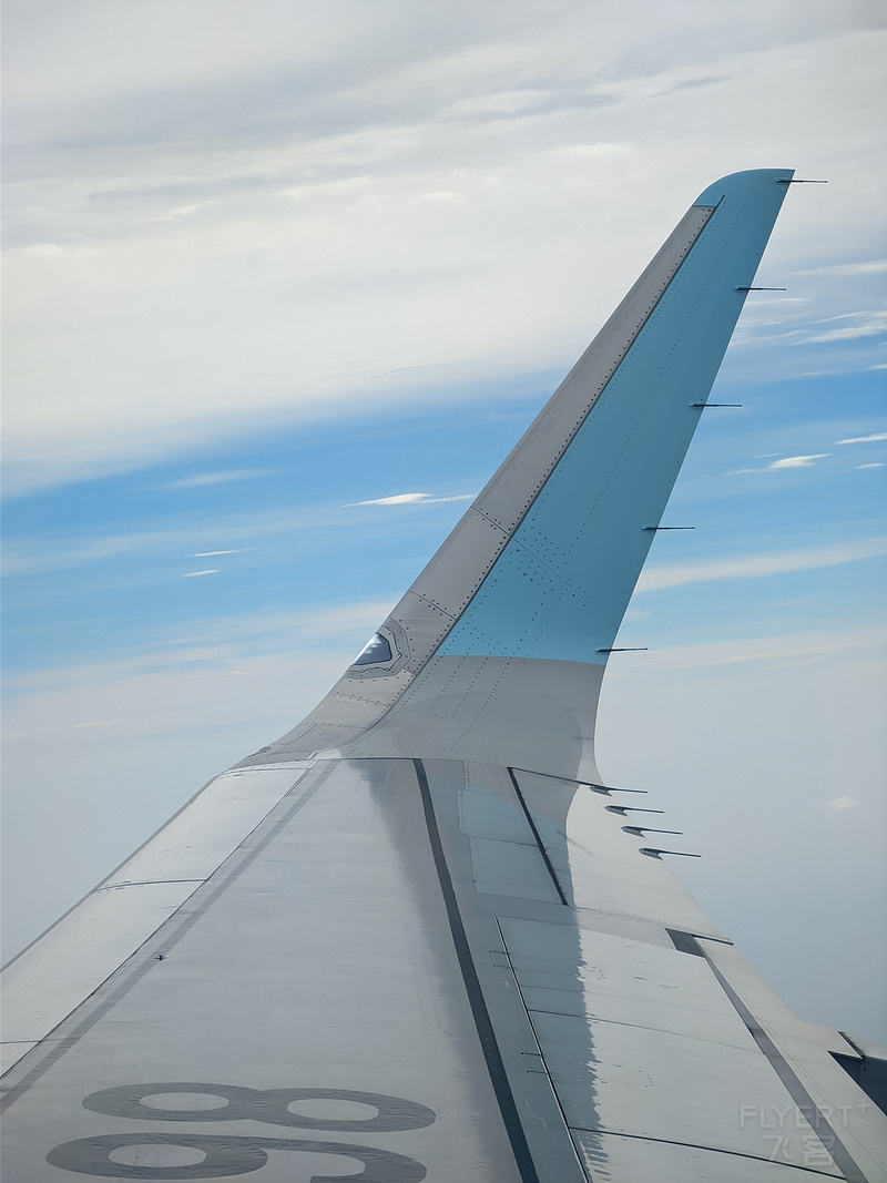 094837silrUe6GBAH4fmdi.jpg