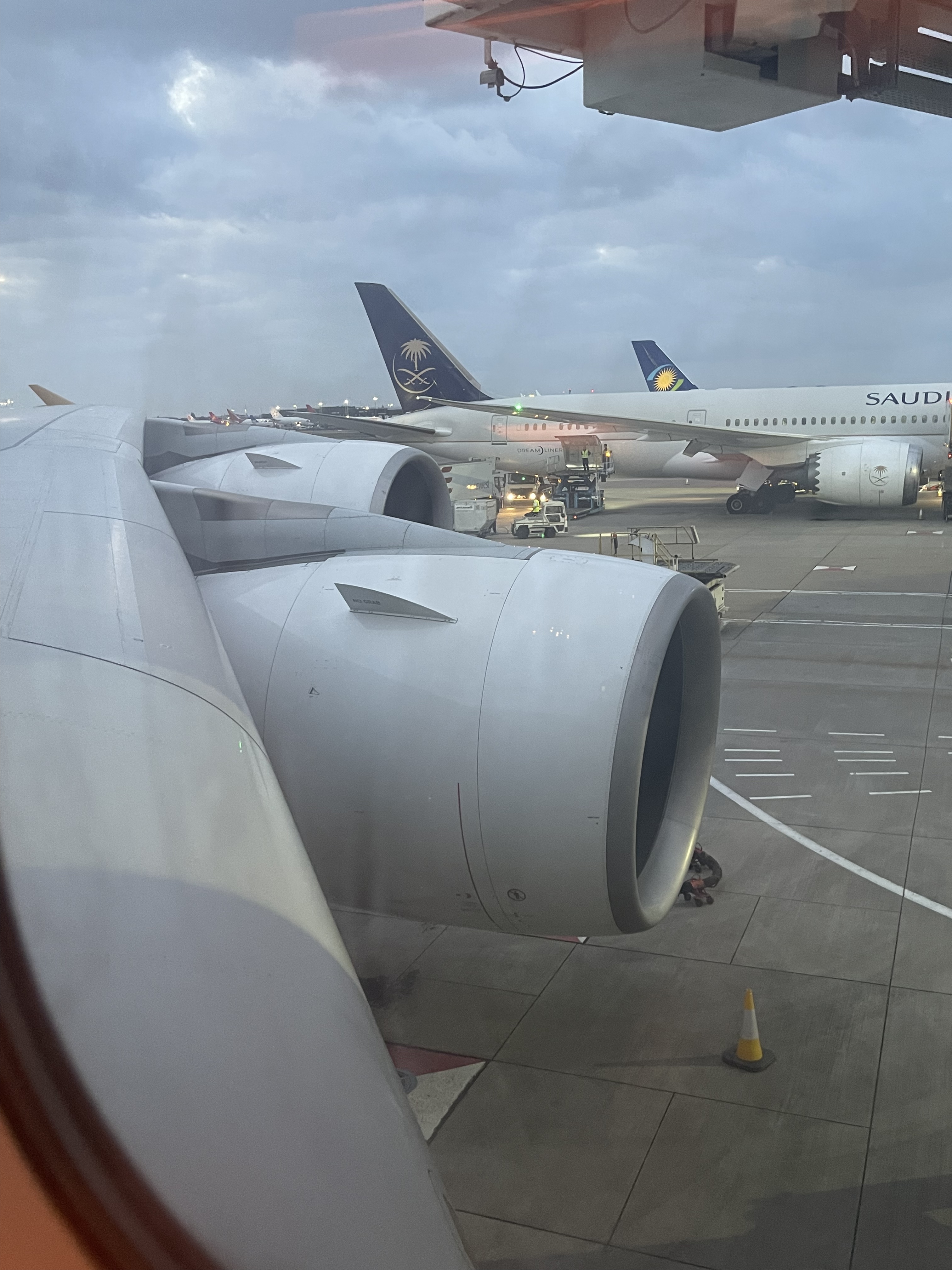 ɳĮ֮꣬ȵϰǿôºA380׶--¼Repo