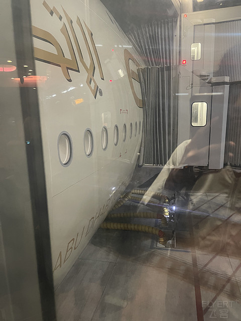 沙漠之钻，比迪拜土豪强么？阿提哈德航空A380伦敦-阿布扎比-新加坡Repo