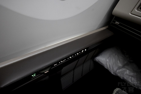 「餐饮升级，睡眠保障」—— 美国联合航空 B789 旧金山—首尔仁川 北极星公务舱体验