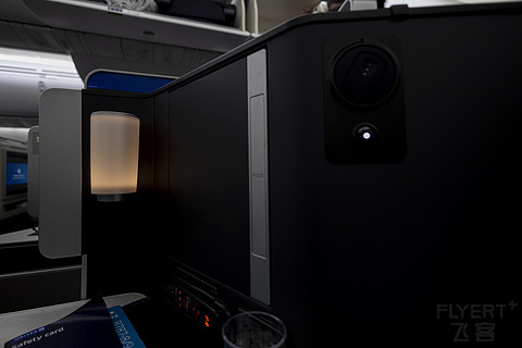「餐饮升级，睡眠保障」—— 美国联合航空 B789 旧金山—首尔仁川 北极星公务舱体验