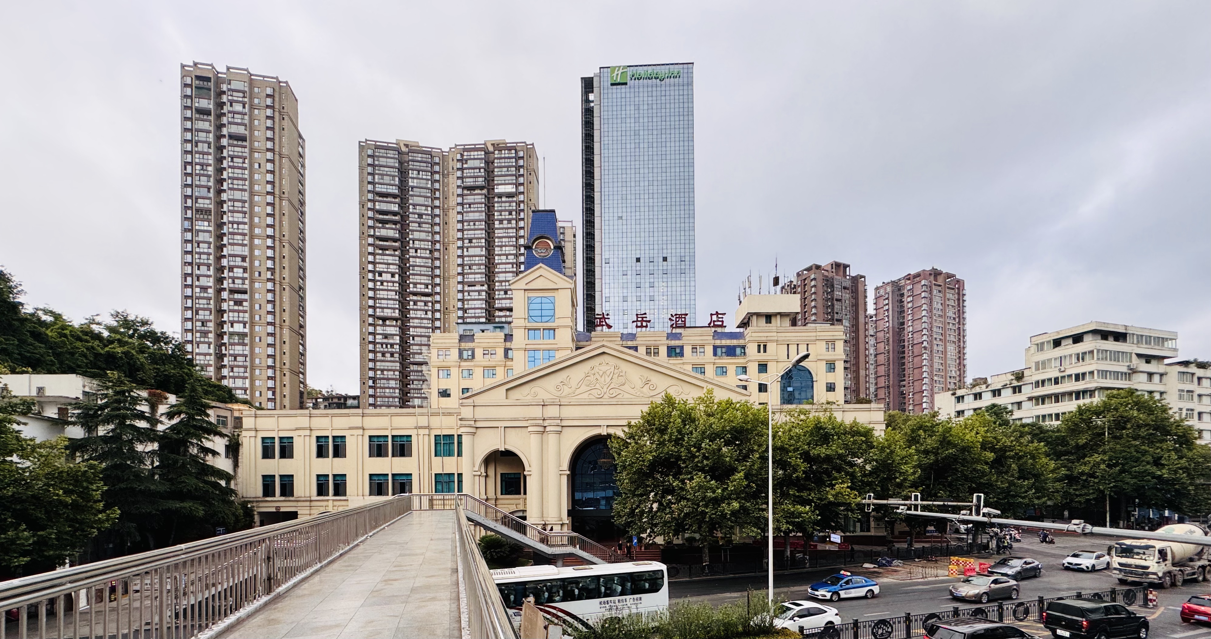 •Ƽ|վƵ(Holiday Inn Guiyang City Center)ס
