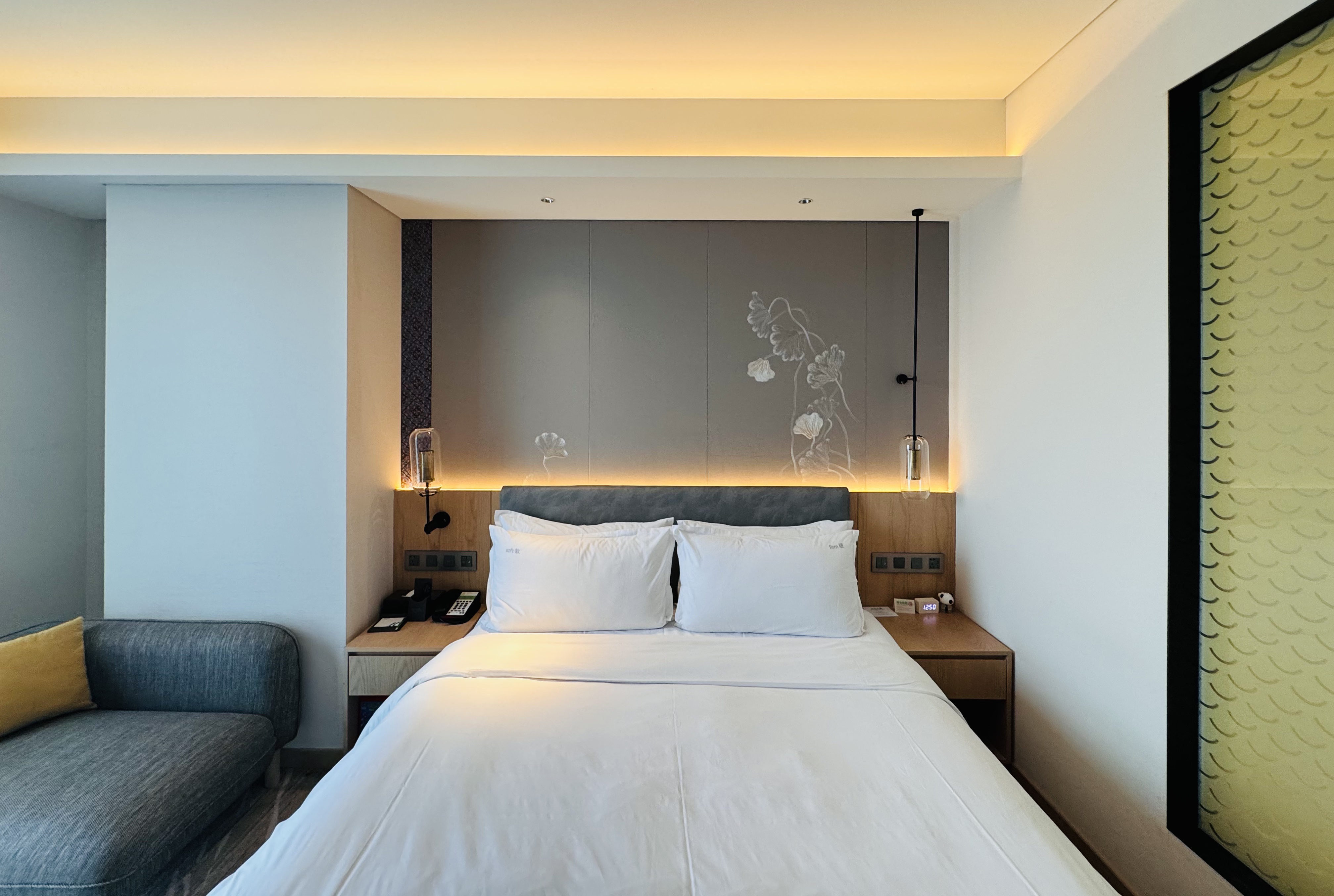 •Ƽ|վƵ(Holiday Inn Guiyang City Center)ס