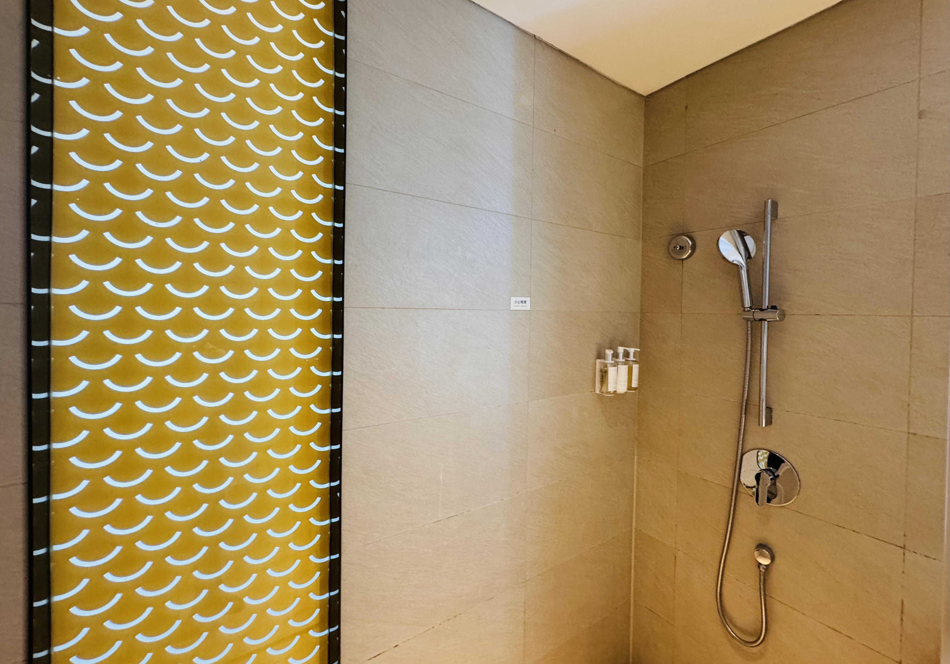 •Ƽ|վƵ(Holiday Inn Guiyang City Center)ס
