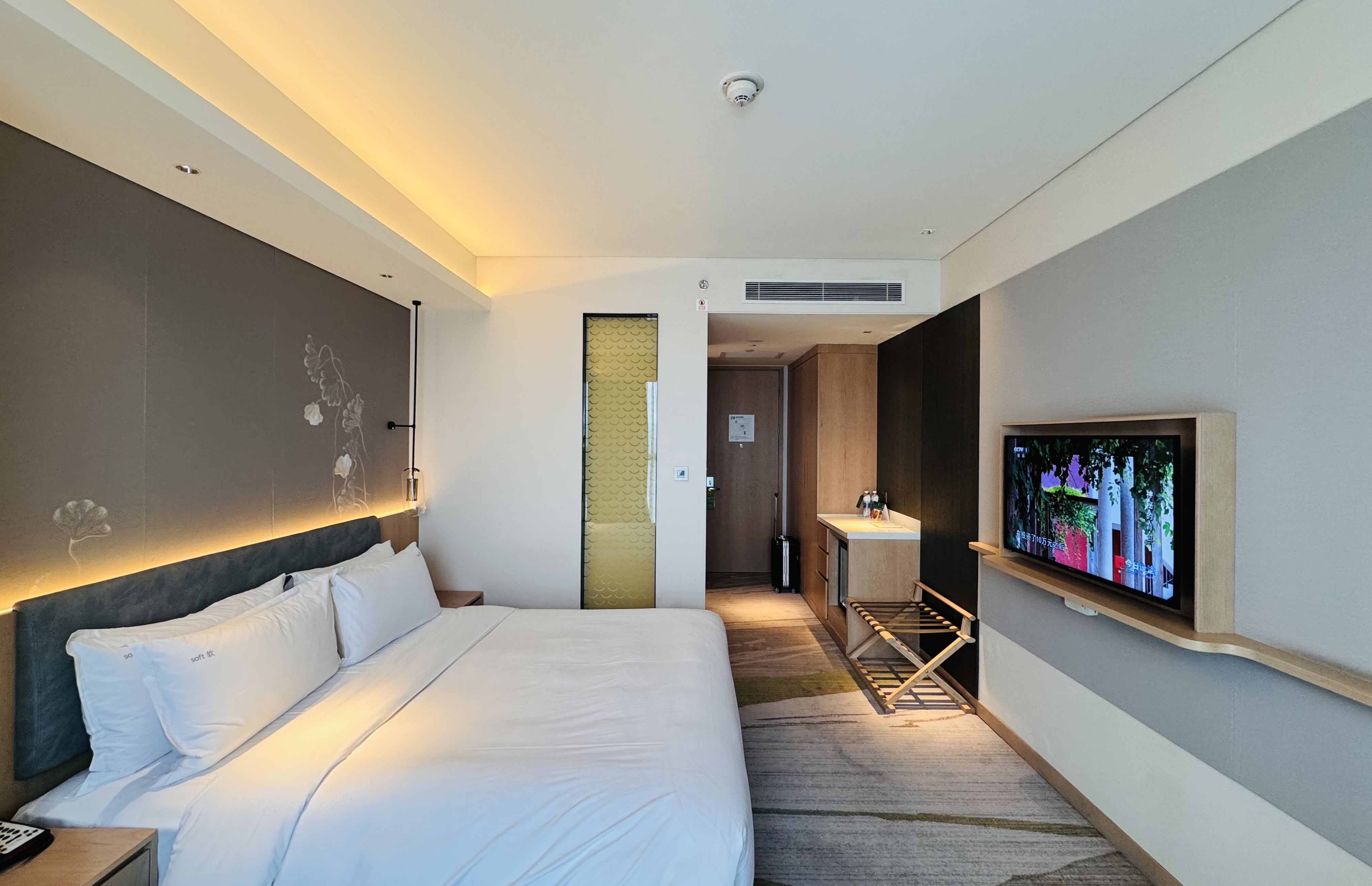 •Ƽ|վƵ(Holiday Inn Guiyang City Center)ס