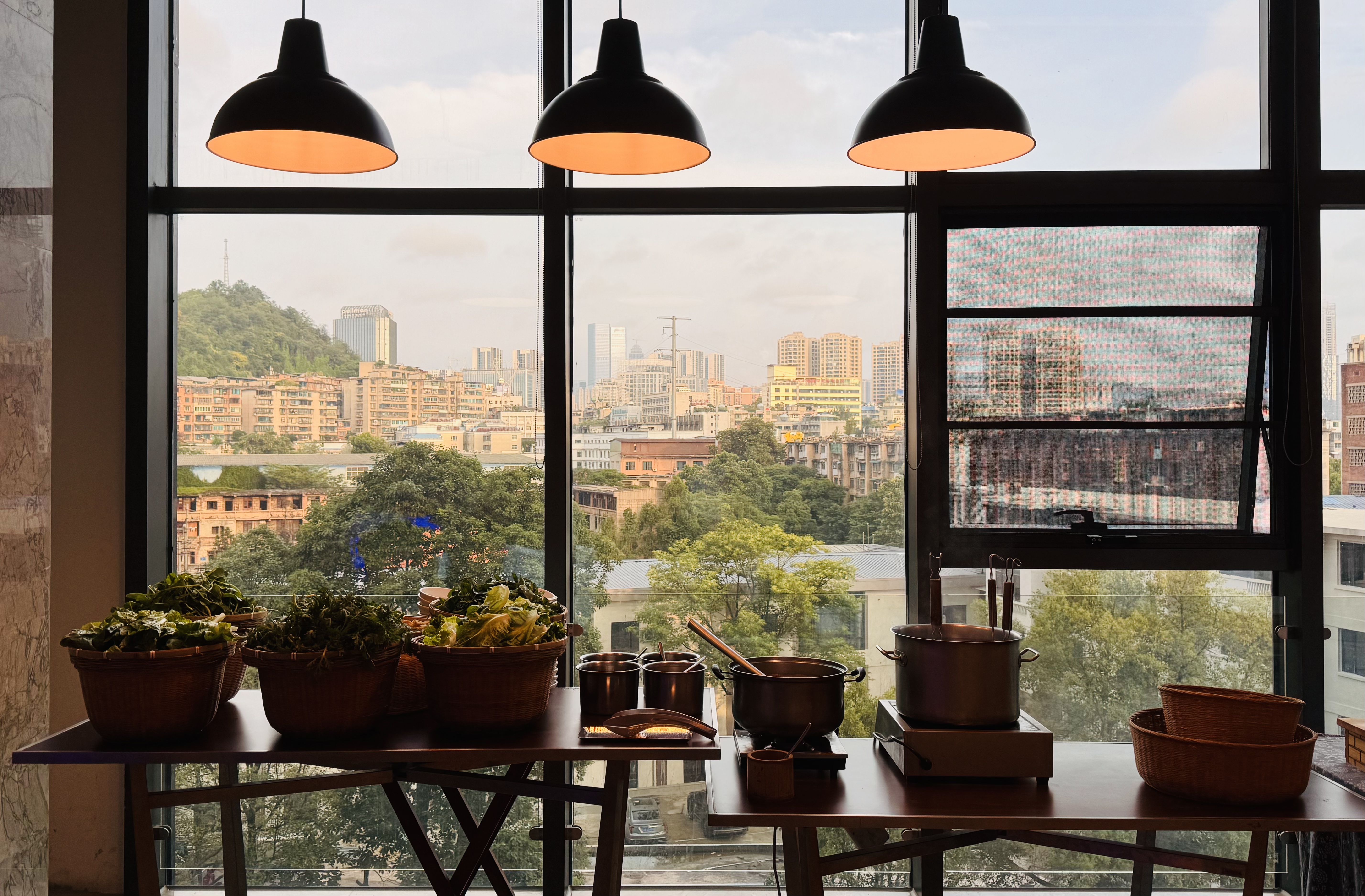 •Ƽ|վƵ(Holiday Inn Guiyang City Center)ס