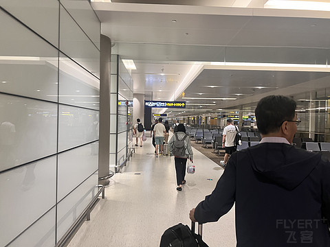 再一次从双流起航｜CA8552:成都双流-上海浦东，得偿所愿的359新舱体验