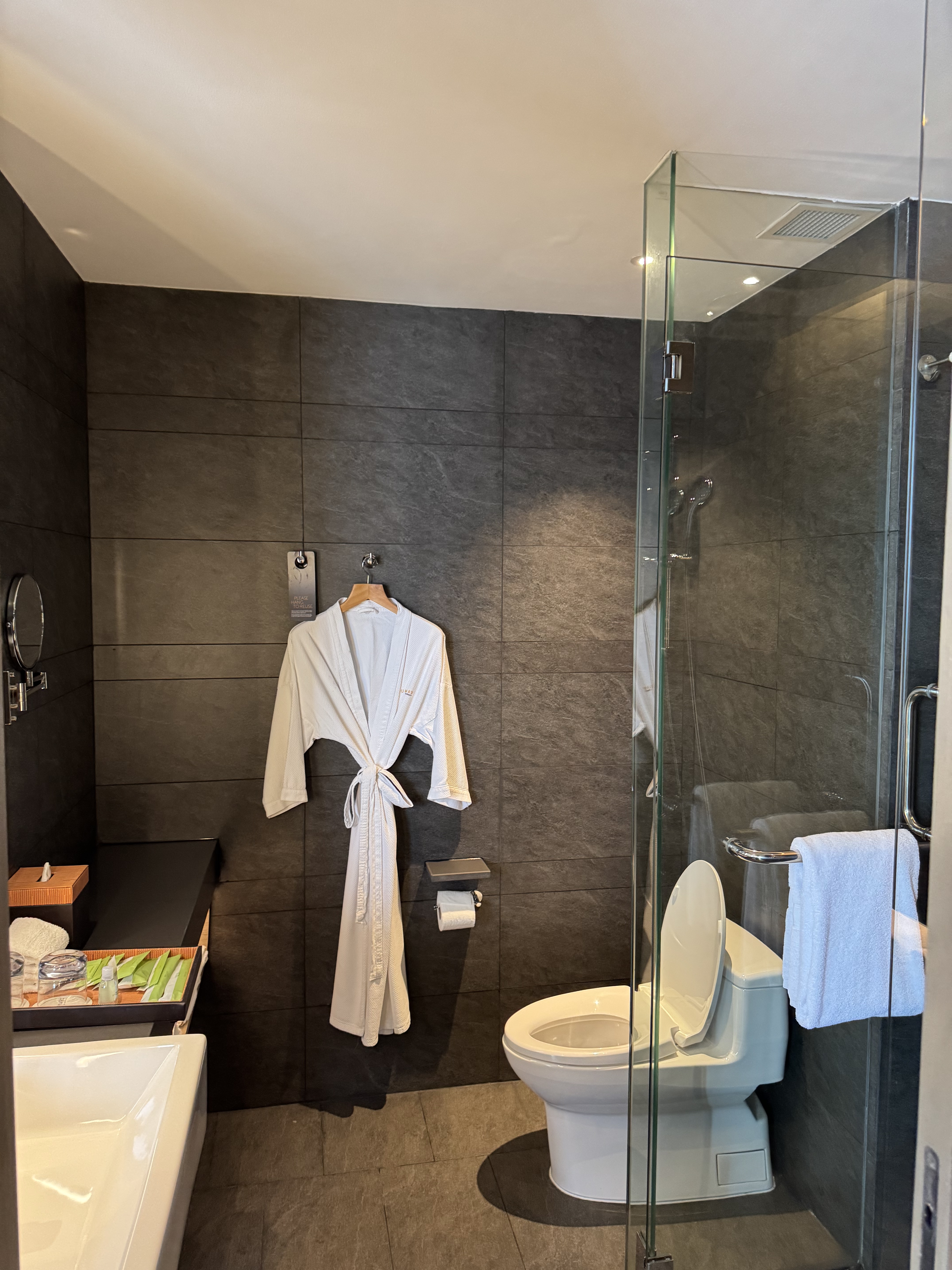 Courtyard Phnom Penh   ѵĳУ׼