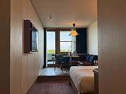 ׷<em>׶</em>׼Ƶ The Standard,London󴲿