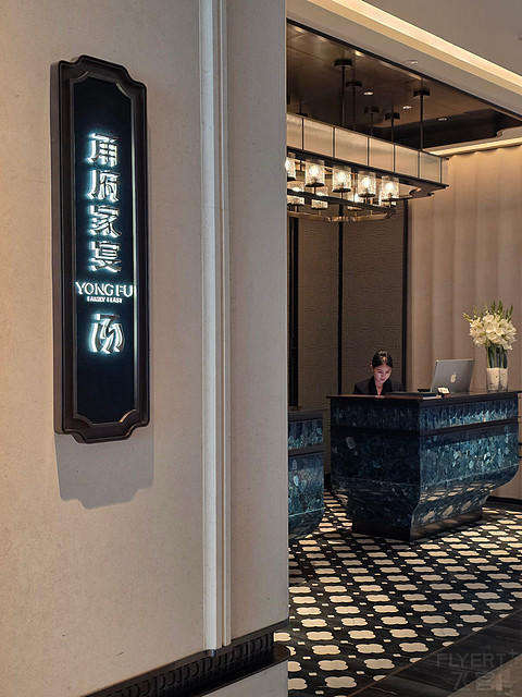 灿耀青浦，加码虹桥｜新店上海大虹桥希尔顿酒店双床房分享
