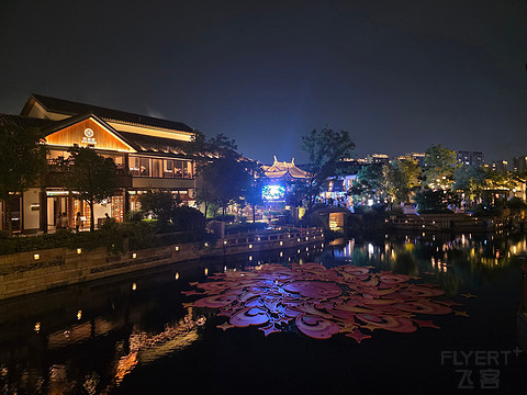 灿耀青浦，加码虹桥｜新店上海大虹桥希尔顿酒店双床房分享