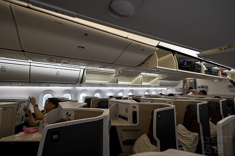「短线从简，全凭运气」—— 日本航空 B789 首尔金浦—东京羽田 公务舱体验