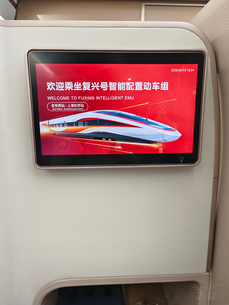 201809f0xuAWT8JmlGNfRh.jpg