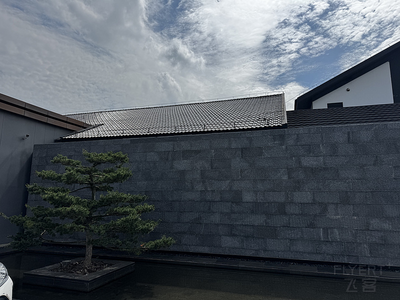 171151YUQJEYBICNOQPMSI.png