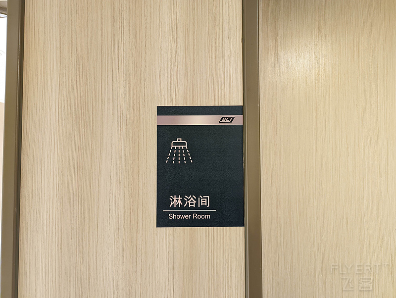 085540U8TDg9Rwzf6r71Lm.jpg