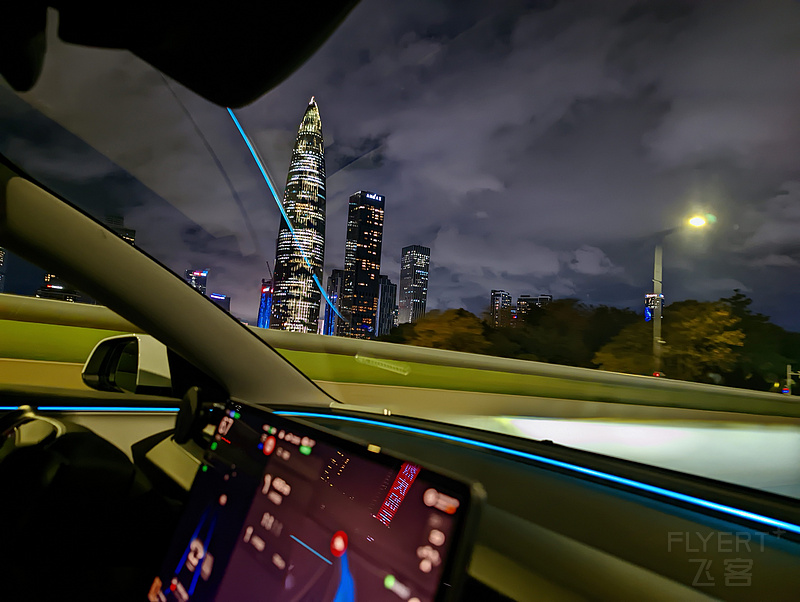 090947eVPLgISSmcyiVqRF.jpg