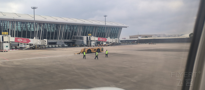 180705Cq3lEuvHqfyeTOIW.jpg