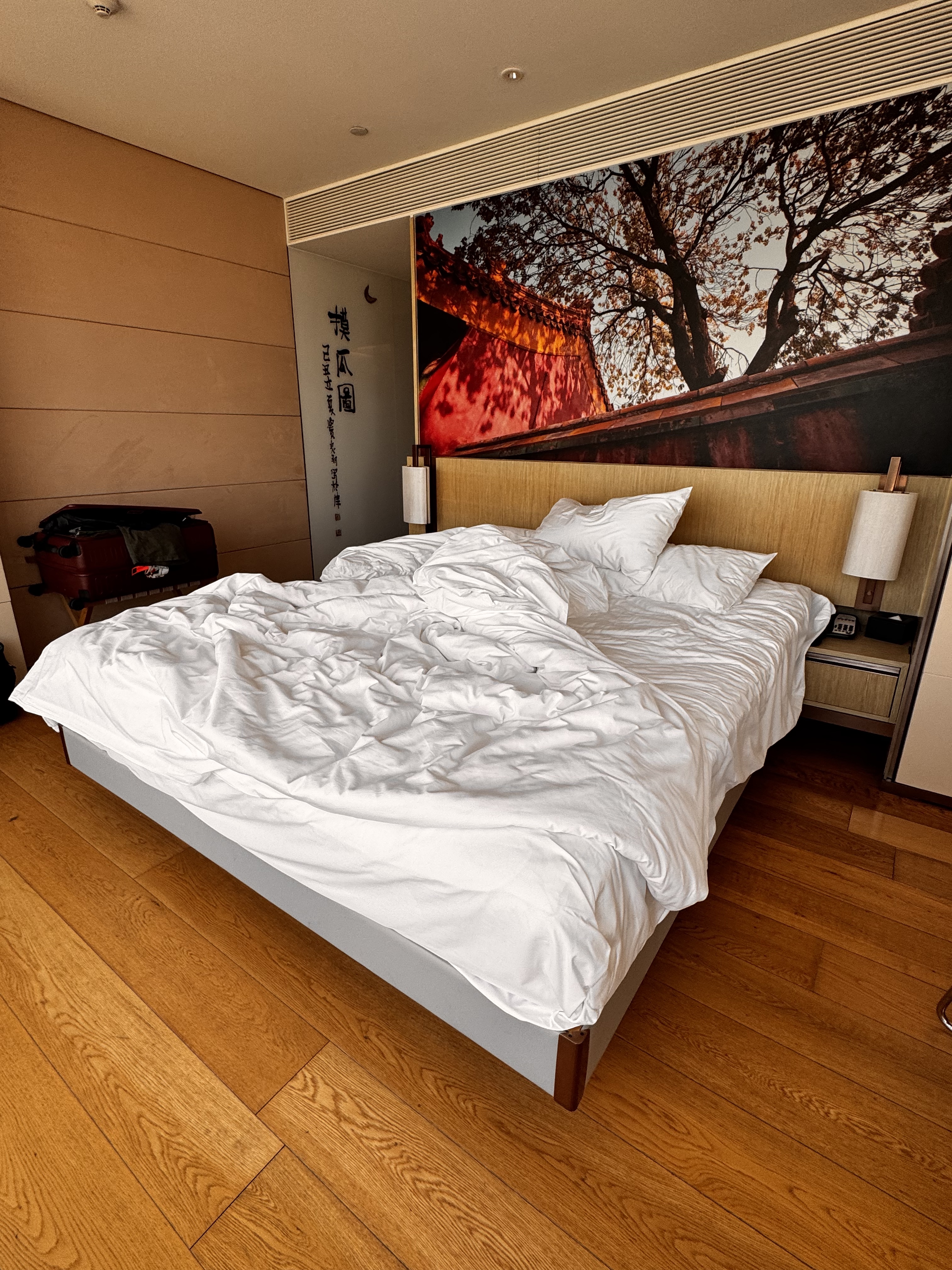 ü羰ķ
A ROOM WITH A VIEW
õ̸۶Ƶ ֮ ѿϦҵĿ