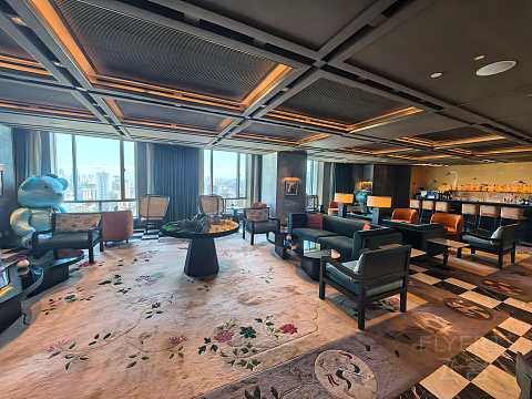 初暑赴疆行：异域之中的风华独立—— 乌鲁木齐康莱德