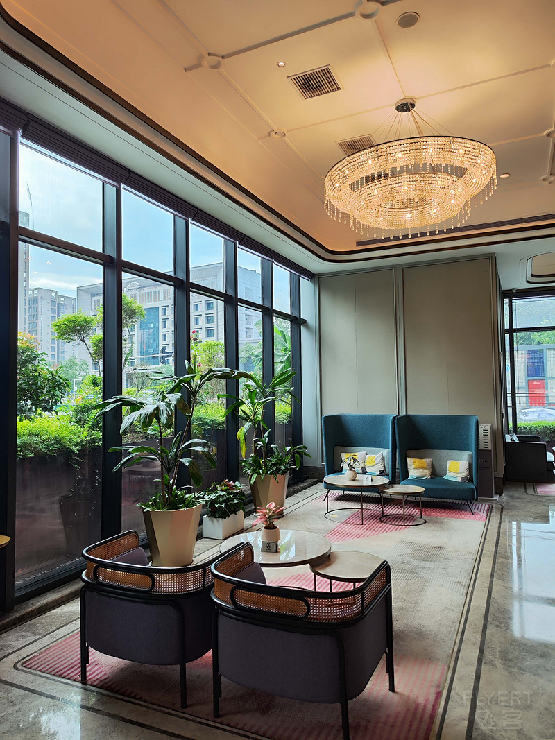 092941ZYIqvNXTTItc6Ayp.jpg