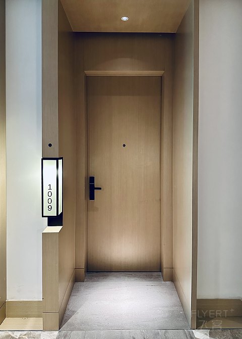 故迹青灯伴我行｜上海松江广富林希尔顿酒店｜豪华湖景庭院套房