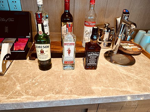 故迹青灯伴我行｜上海松江广富林希尔顿酒店｜豪华湖景庭院套房