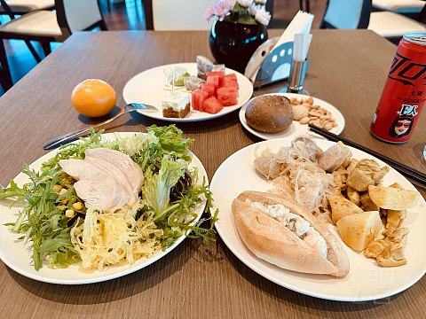 故迹青灯伴我行｜上海松江广富林希尔顿酒店｜豪华湖景庭院套房
