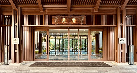 故迹青灯伴我行｜上海松江广富林希尔顿酒店｜豪华湖景庭院套房