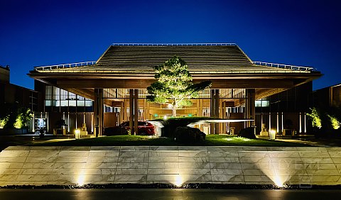 故迹青灯伴我行｜上海松江广富林希尔顿酒店｜豪华湖景庭院套房