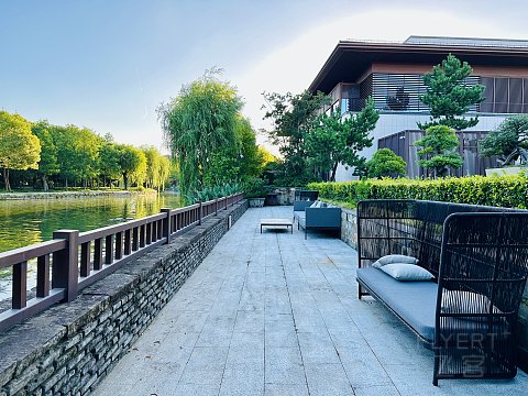 故迹青灯伴我行｜上海松江广富林希尔顿酒店｜豪华湖景庭院套房
