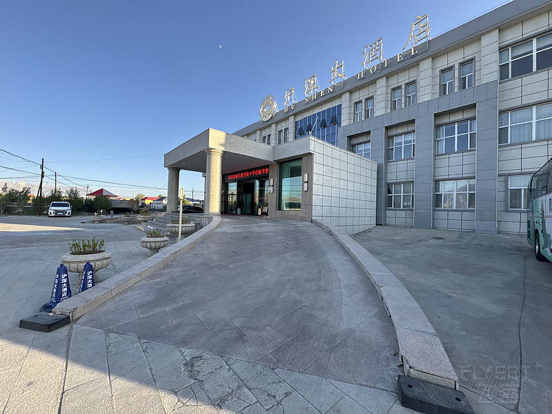 115557BUKASRLJRIRUGZKW.png