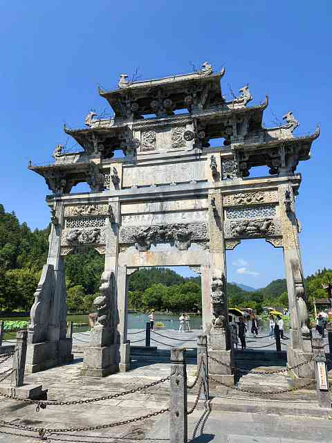 次暑黄山行：遍游西塔宏唯独不上山—— 黄山悦榕庄
